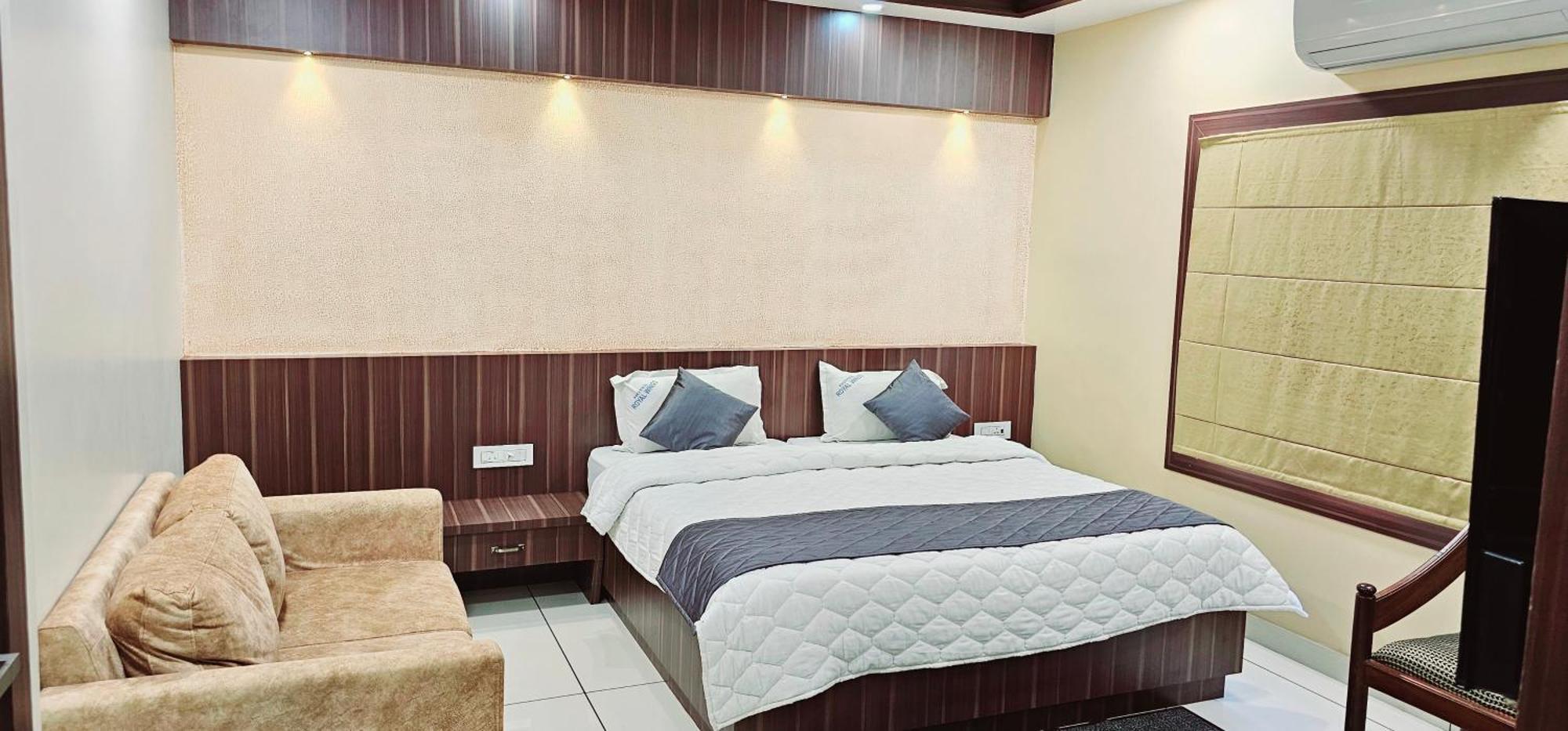 Hotel Royal Wings Elūr 외부 사진