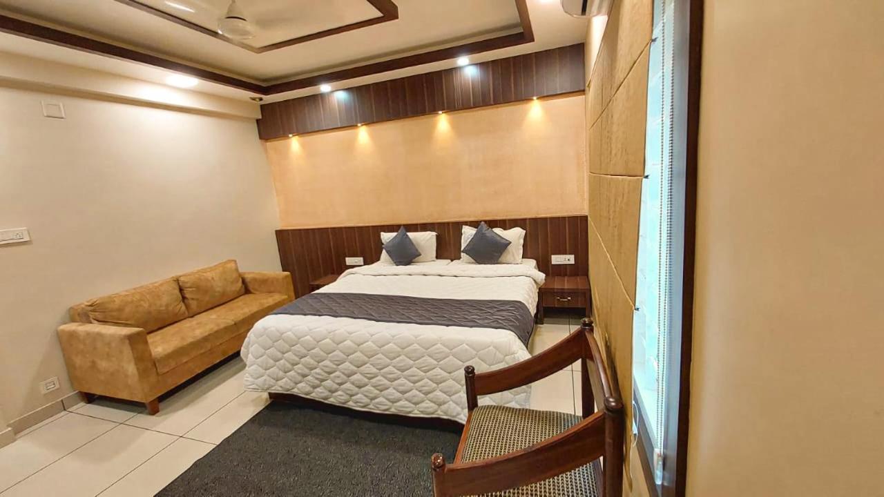 Hotel Royal Wings Elūr 외부 사진